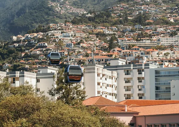 Safira 201 * 丰沙尔